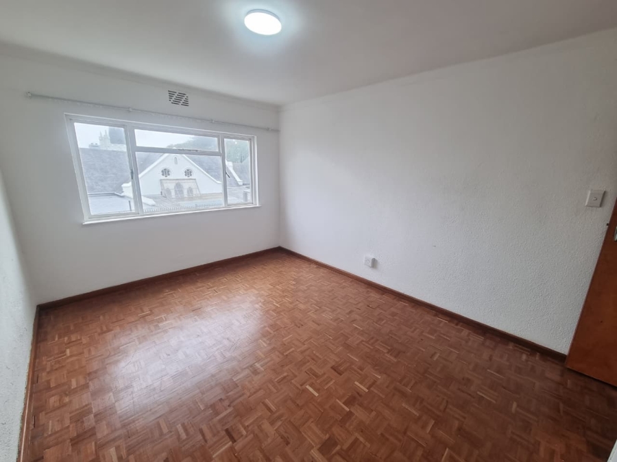 1 Bedroom Property for Sale in Sea Point Western Cape